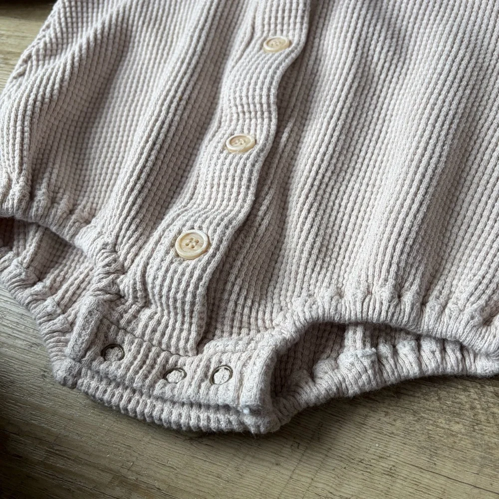 La Camel 6M Cotton Blend Waffle Knit Button Detail Romper Onesie Minimalist